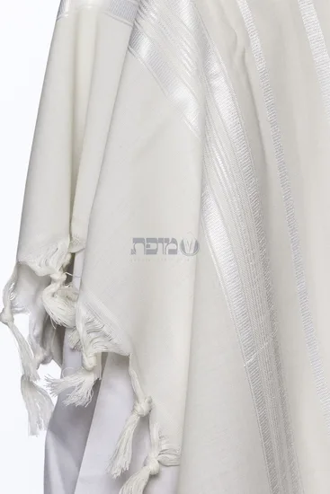 טלית לחתן צמר מהודרת דגם "מודים" לבן