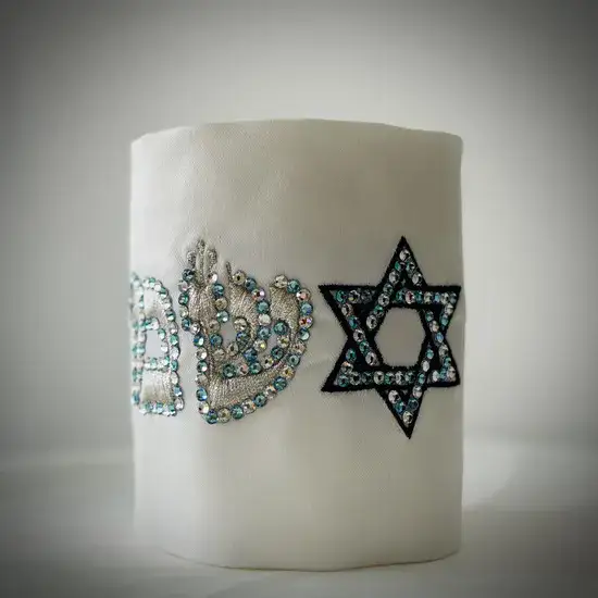 עטרה יוקרתית לטלית משובצת אבני סברובסקי SWAROVSKI "שמע ישראל"