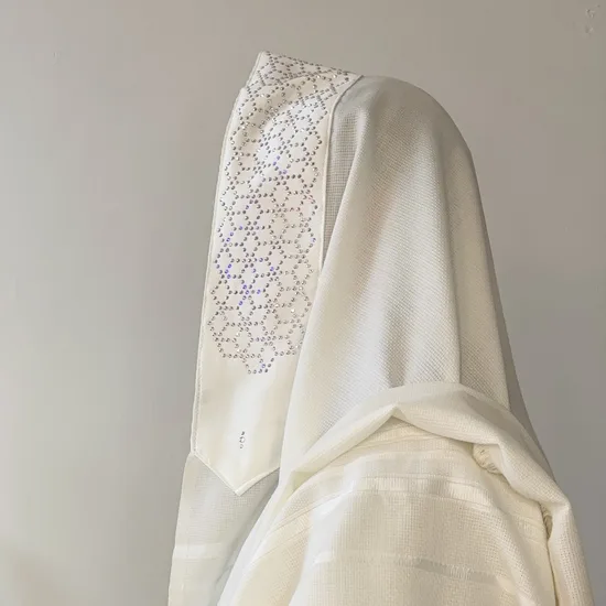 טלית לחתן בשילוב אבני סברובסקי SWAROVSKI דגם "הדר"