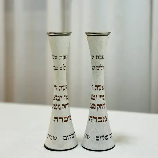 פמוטים מאבן, בעיצוב יוקרתי, אשת חייל.