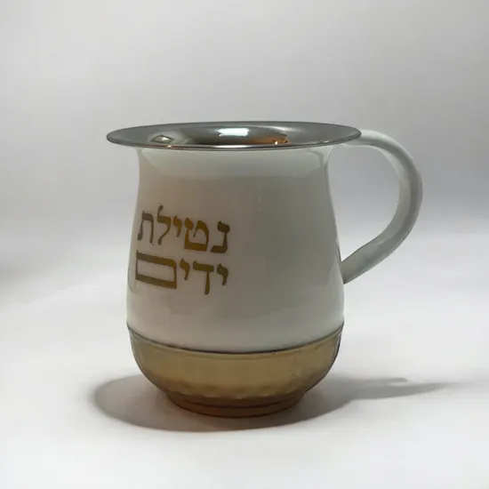 נטלה יוקרתית צבע פנינה בשילוב זהב